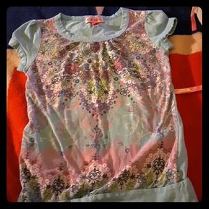 Girls tshirt
